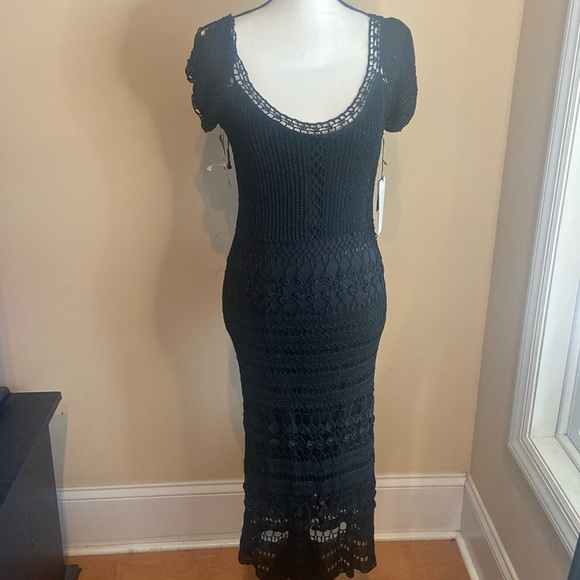 ETOILE Dresses & Skirts - ETOILE Evening Collection Size M Black Crochet Dress NWT Needs Small Repair